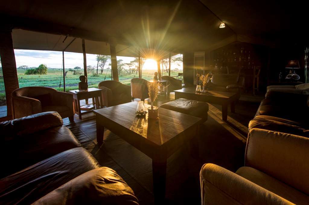 Karibu Camps And Lodges Sametu Camp Serengeti Robanda المطعم الصورة